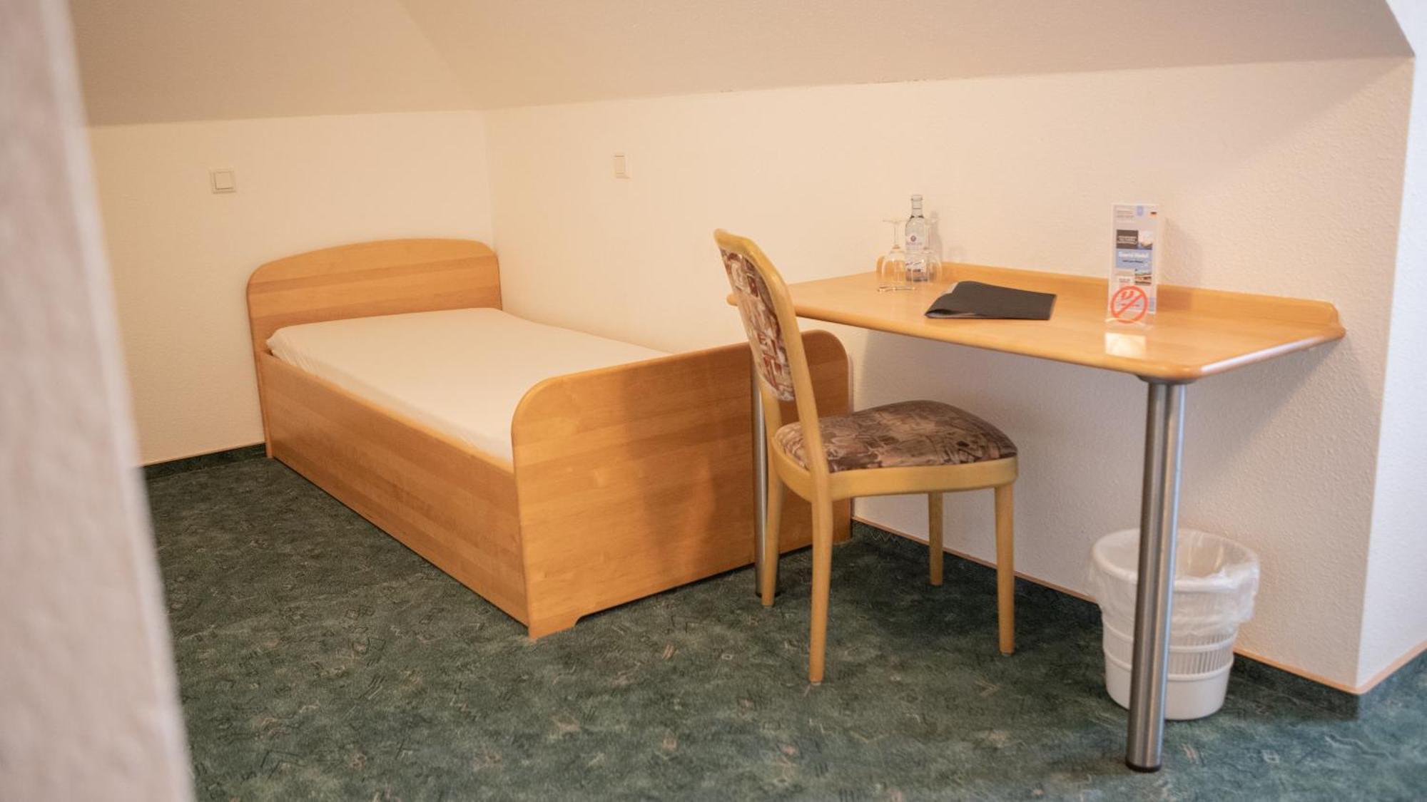 Garni Hotel Hof Zum אהאוס מראה חיצוני תמונה