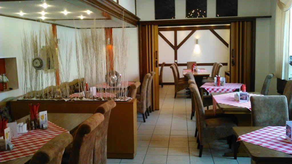 Garni Hotel Hof Zum אהאוס מראה חיצוני תמונה